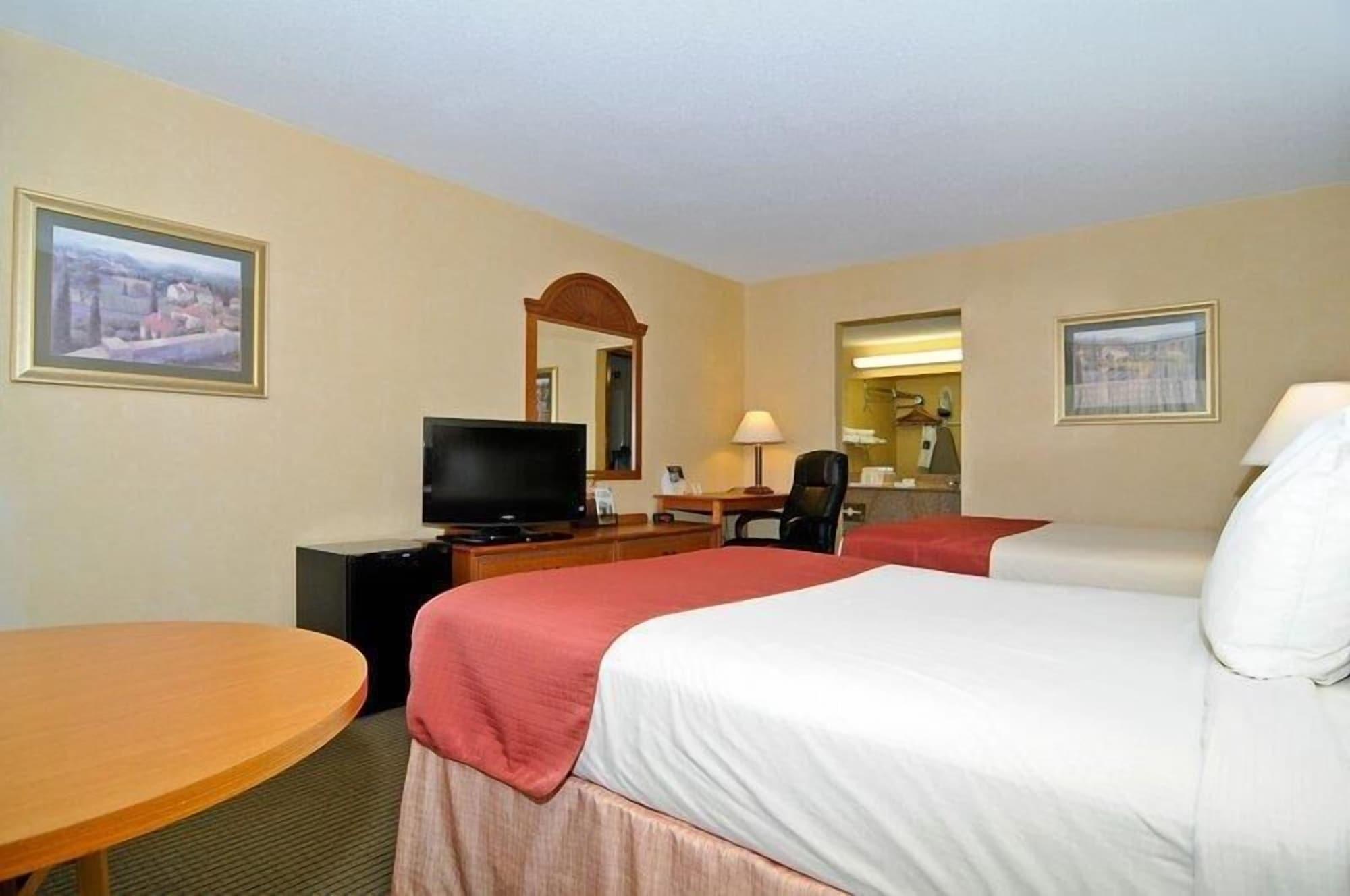Motel Baymont By Wyndham 2*